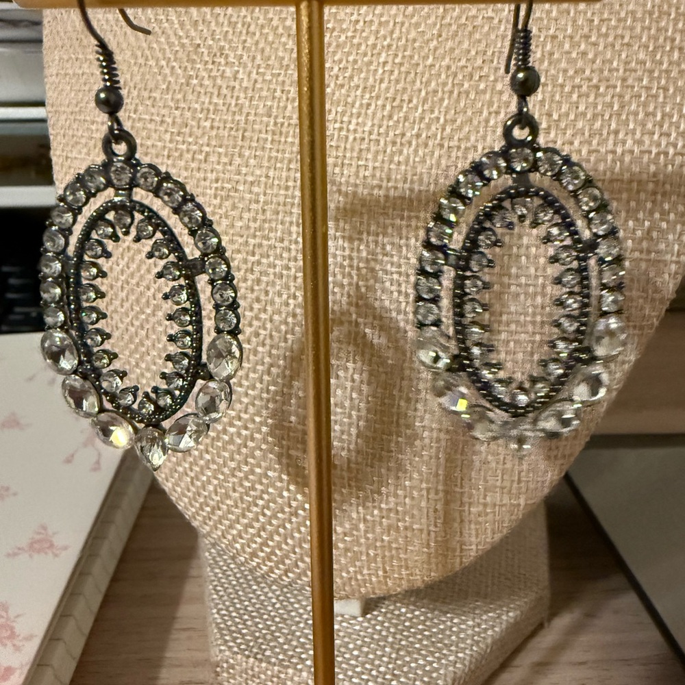 Elegant Silver‎ Crystal Earrings
